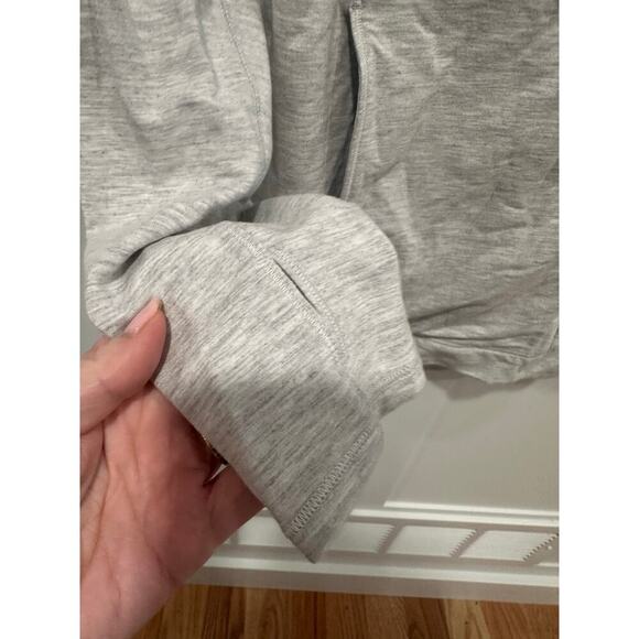 Lululemon Coast Easy Wrap Size 8 - Picture 3 of 9